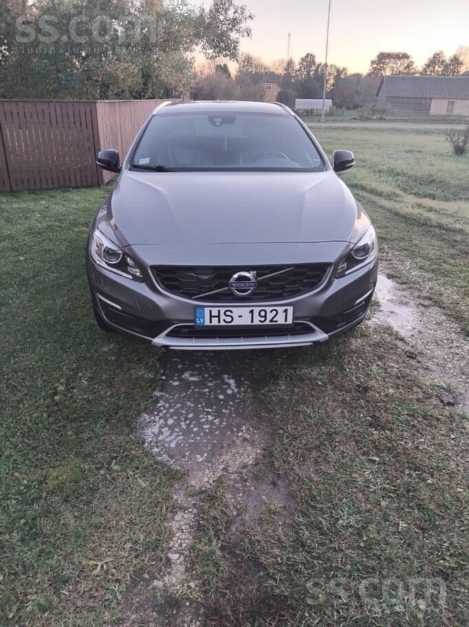 2017 Volvo V60