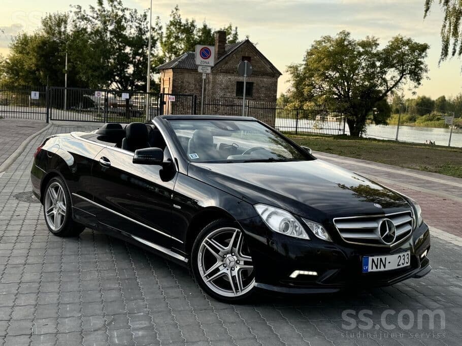 2010 Mercedes-Benz E350 2
