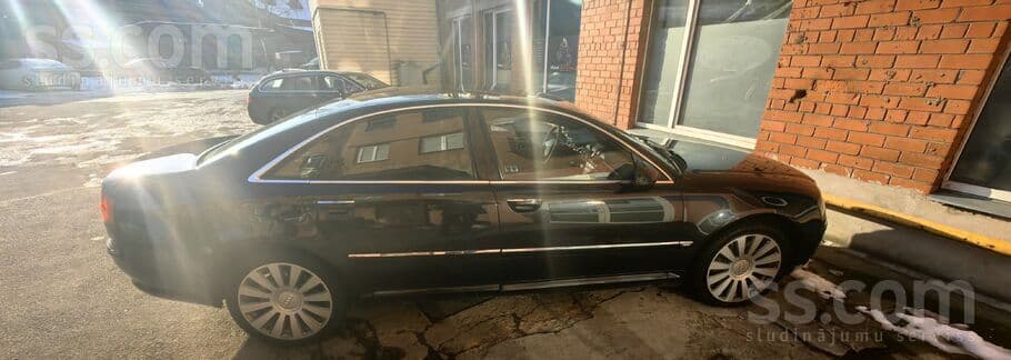 2005 Audi A8