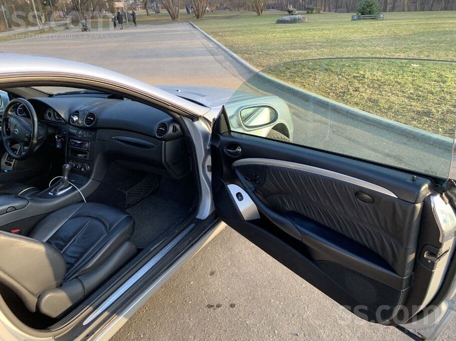 2005 Mercedes-Benz CLK320 5