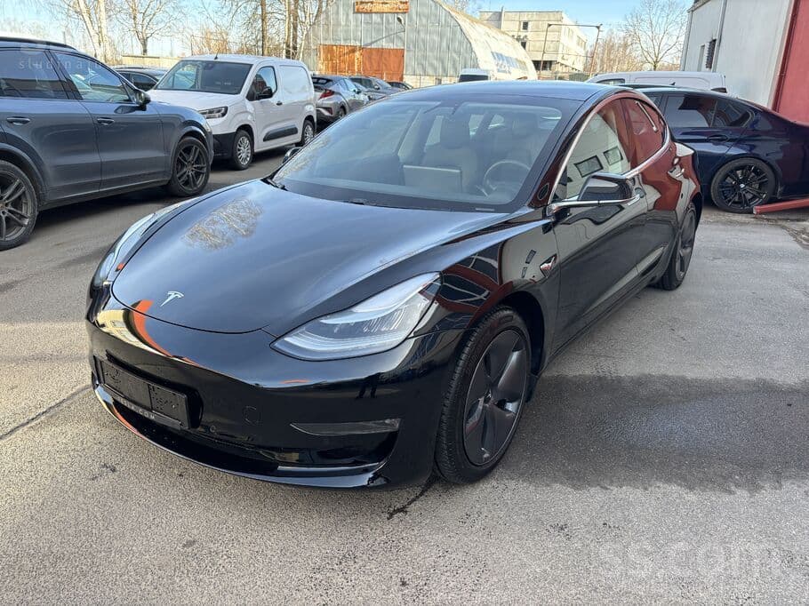 2020 Tesla Model 3