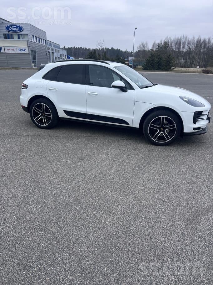2019 Porsche Macan 4