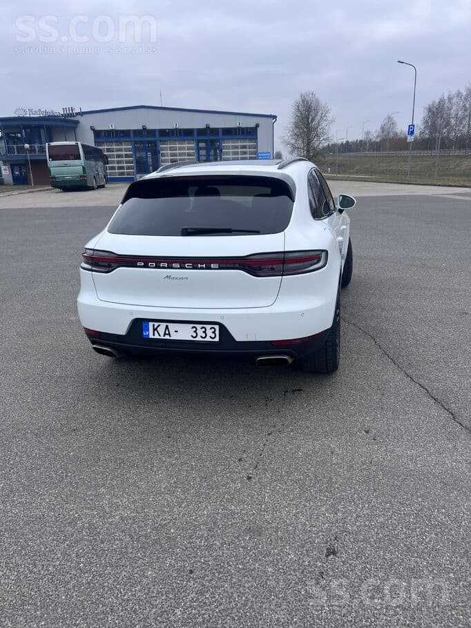 2019 Porsche Macan 5