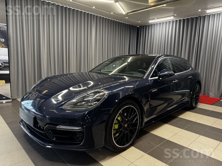 2021 Porsche Panamera