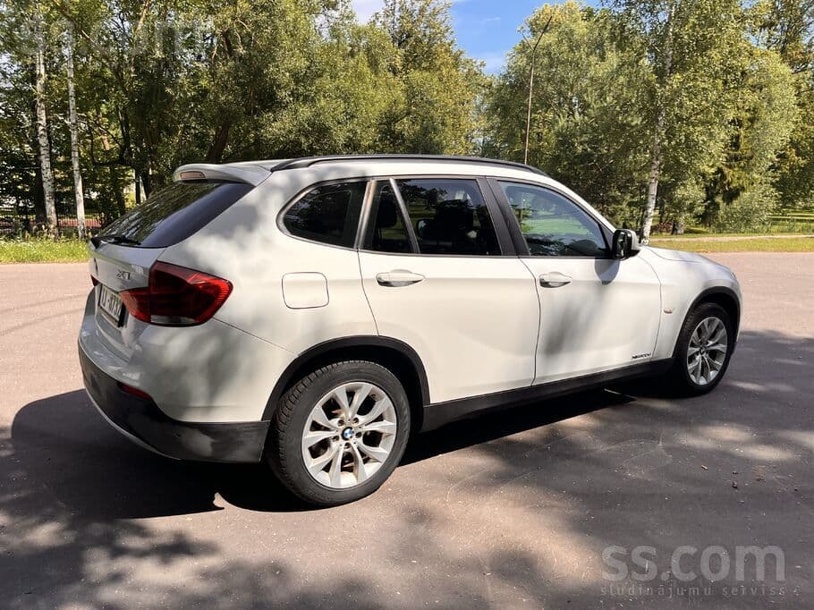 2011 BMW X1 5