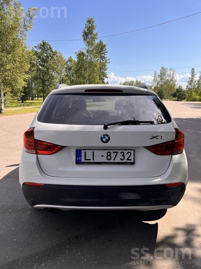 2011 BMW X1 4