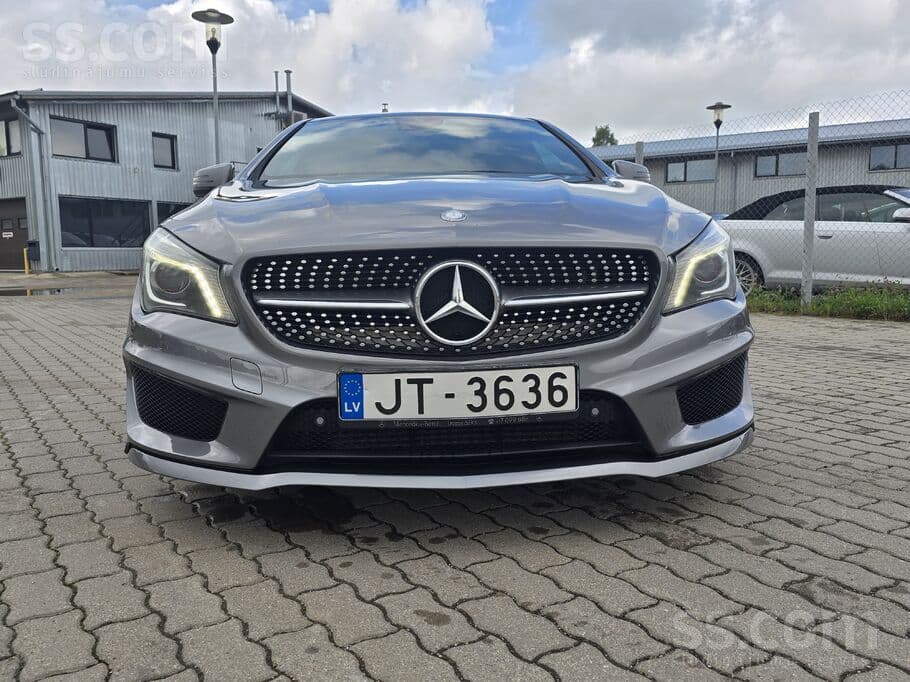 2014 Mercedes-Benz CLA200
