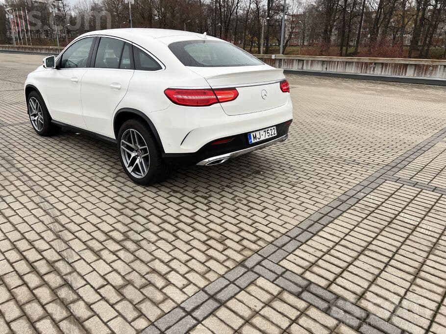 2020 Mercedes-Benz GLE 350 3