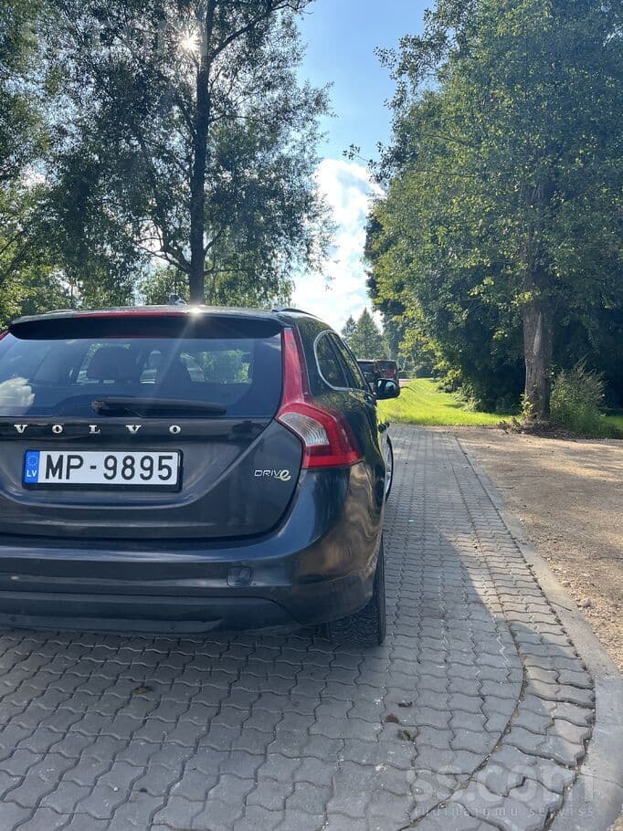 2011 Volvo V60 5