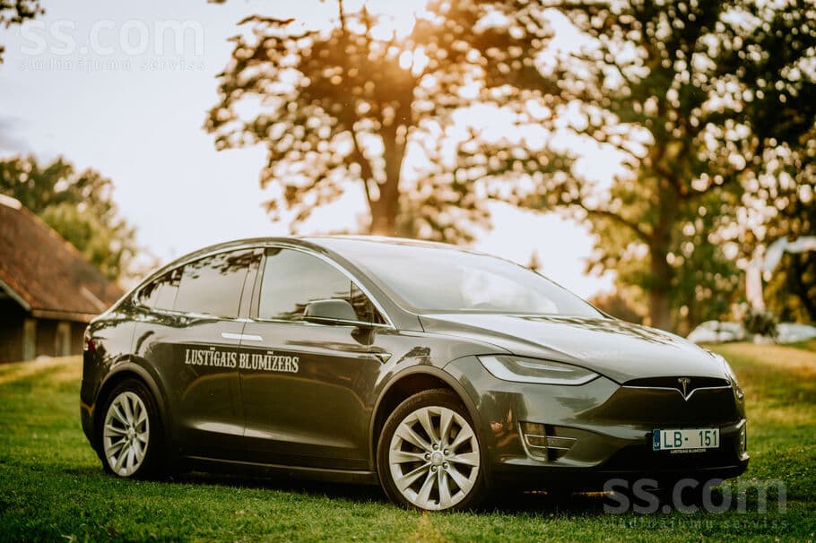 2017 Tesla Model X