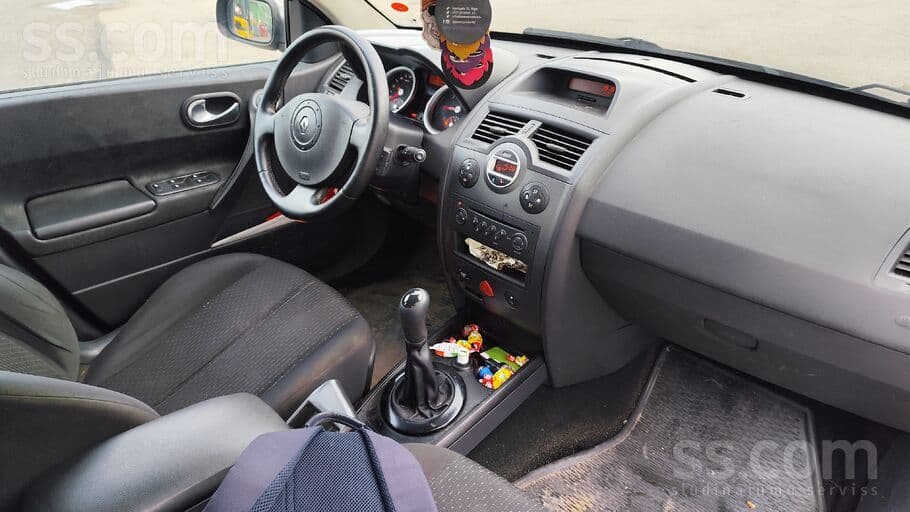 2005 Renault Megane 4