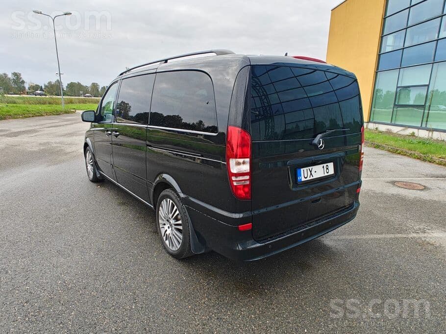 2012 Mercedes-Benz Viano 4