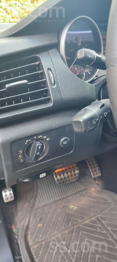 2007 Mercedes-Benz R320 3