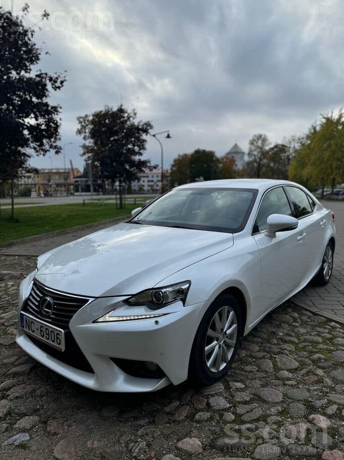 2014 Lexus IS