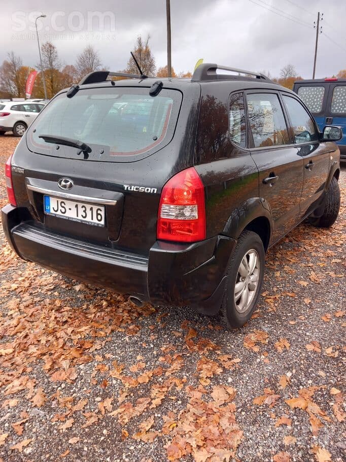 2009 Hyundai Tucson 5