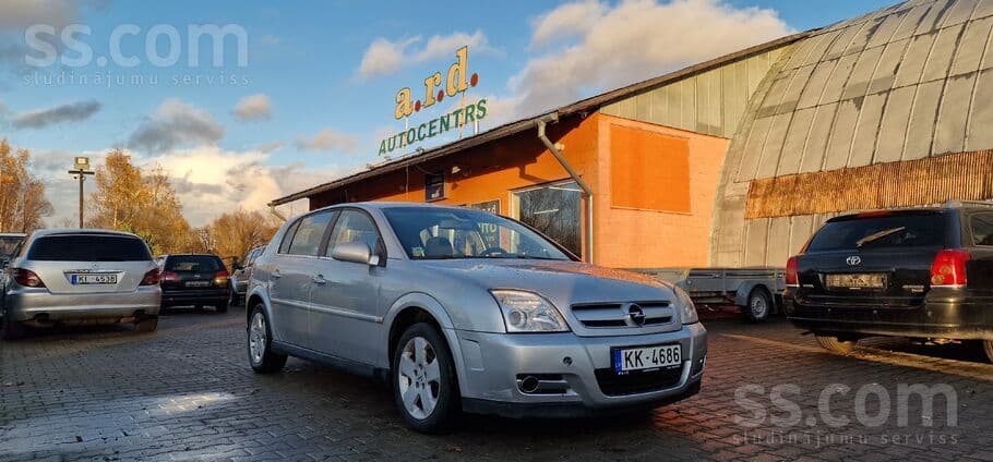2003 Opel Signum