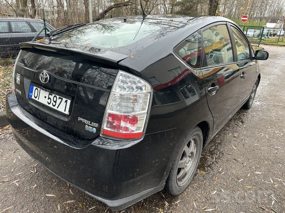 2007 Toyota Prius 4