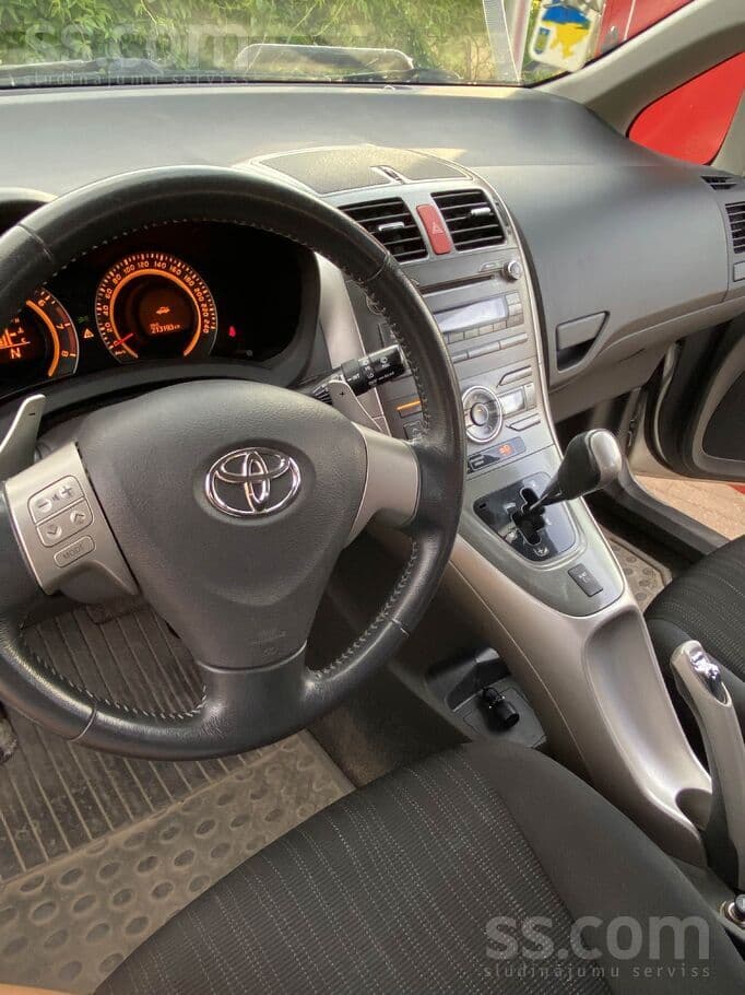 2007 Toyota Auris 5