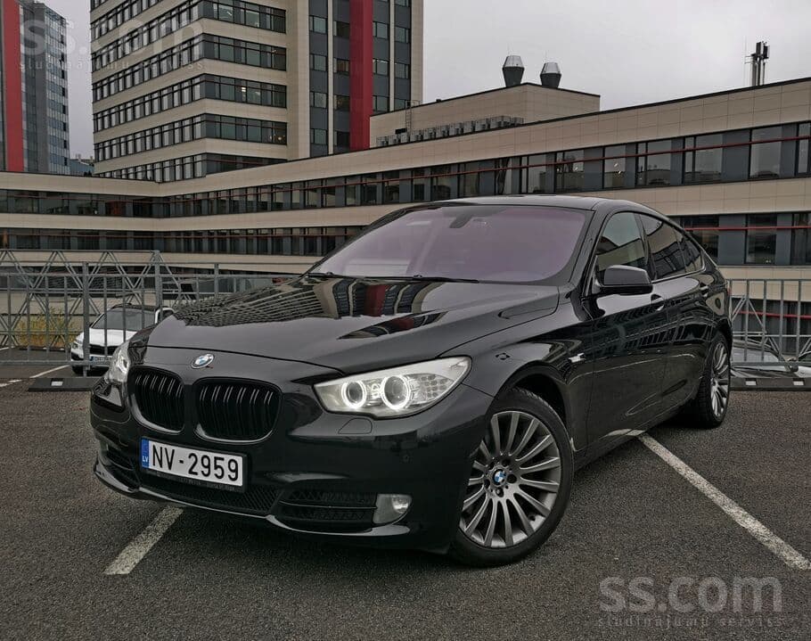 2010 BMW 530