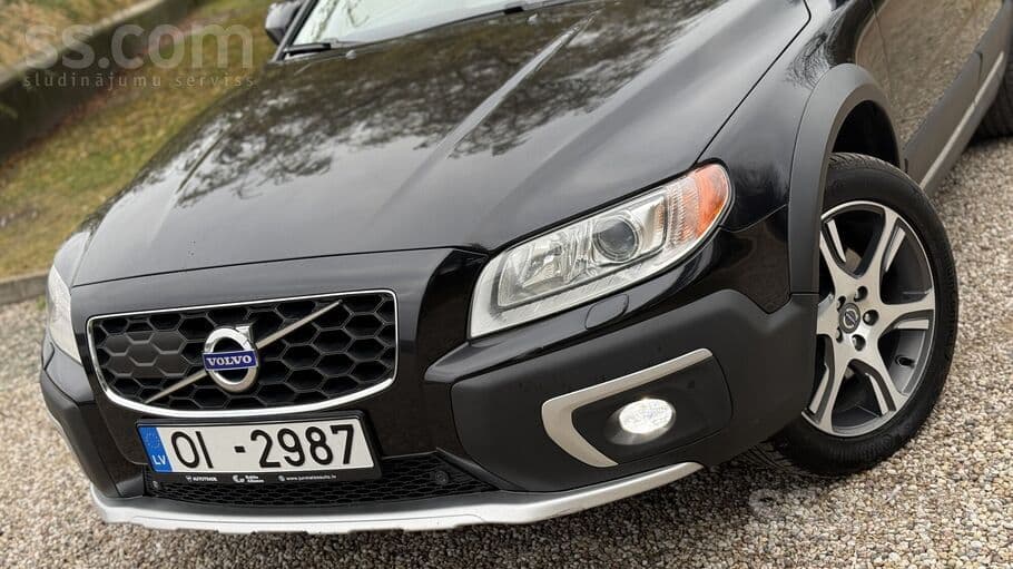 2013 Volvo XC 70 2