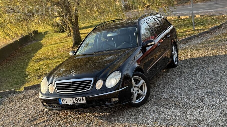 2005 Mercedes-Benz E320