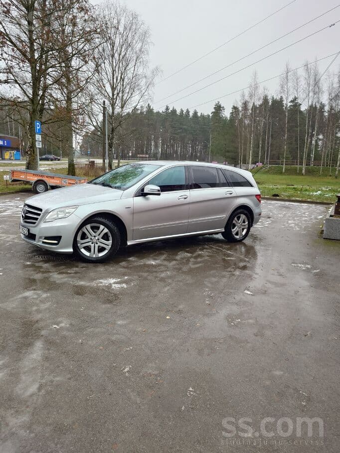 2012 Mercedes-Benz R350