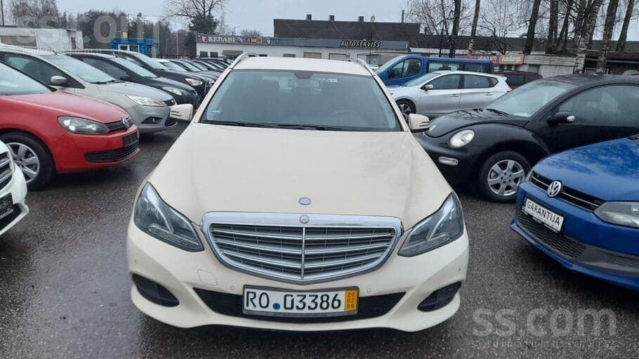 2014 Mercedes-Benz E220