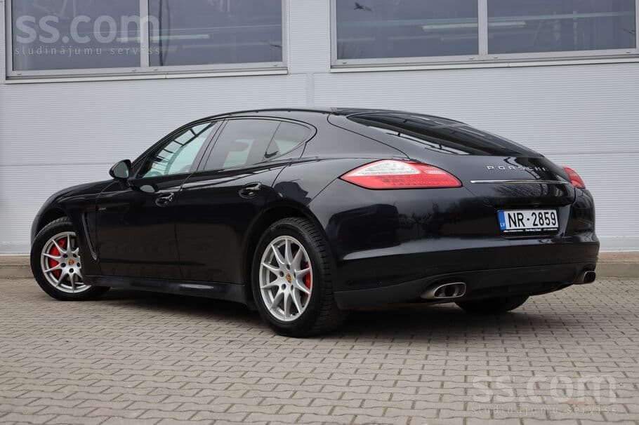 2012 Porsche Panamera 4