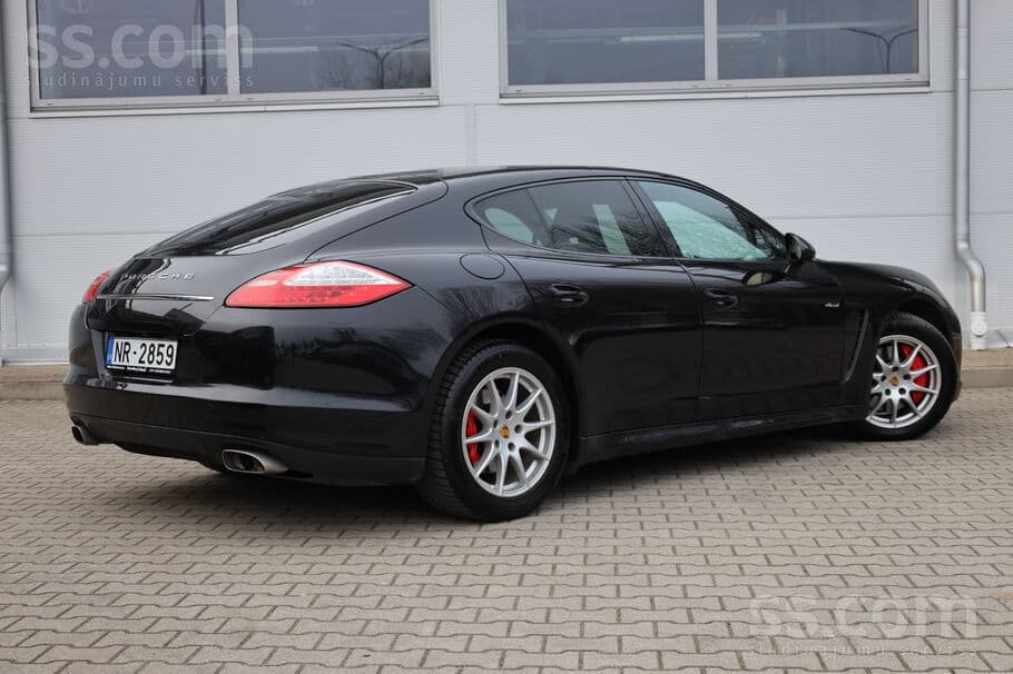 2012 Porsche Panamera 5