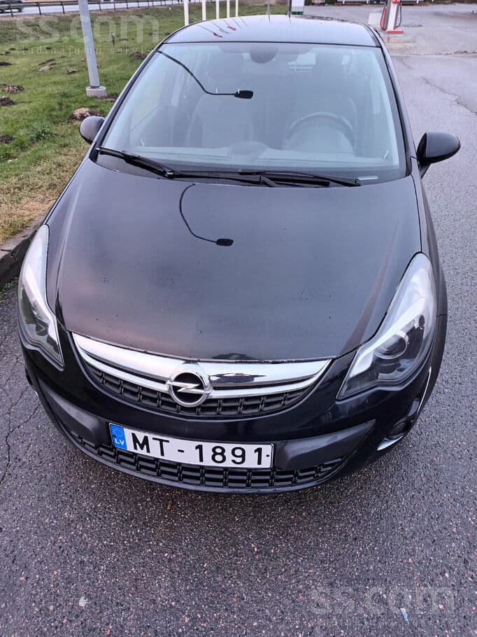 2011 Opel Corsa 2