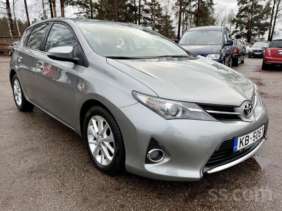 2013 Toyota Auris