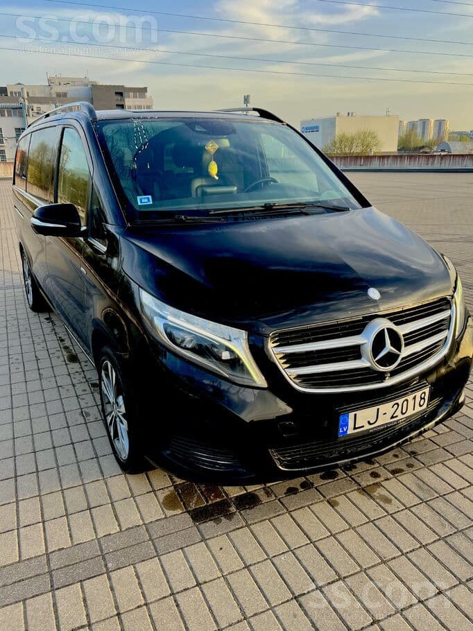 2015 Mercedes-Benz V250