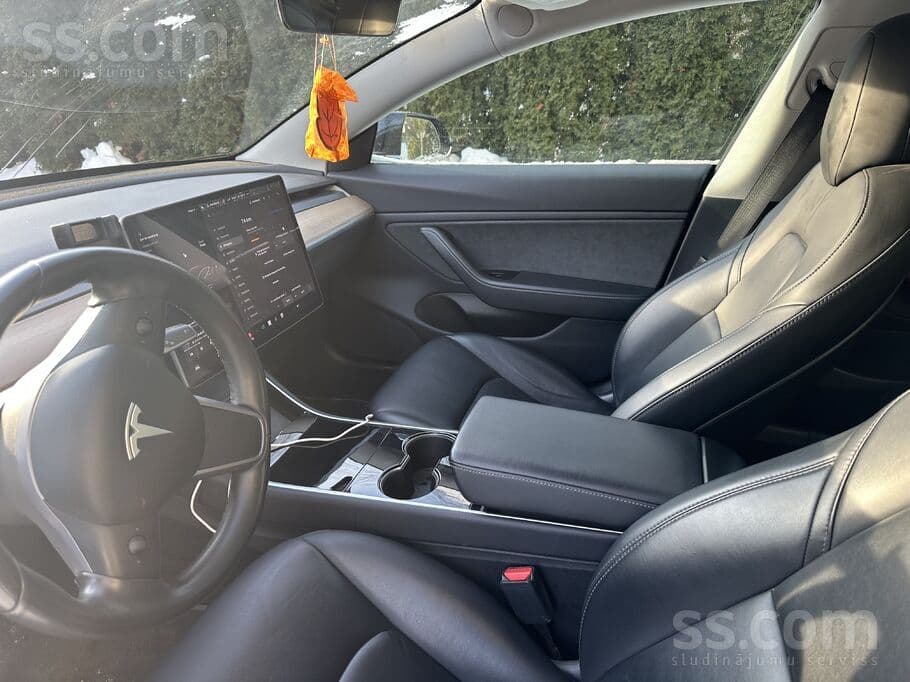 2019 Tesla Model 3 3