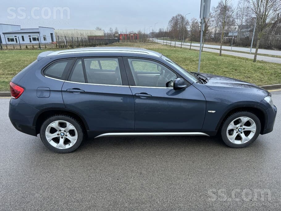 2012 BMW X1 3