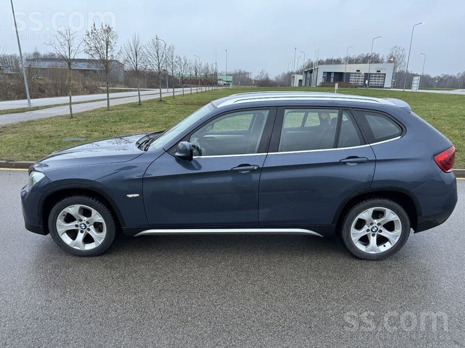 2012 BMW X1 4