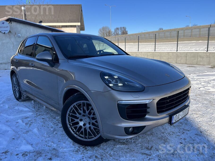 2016 Porsche Cayenne 2