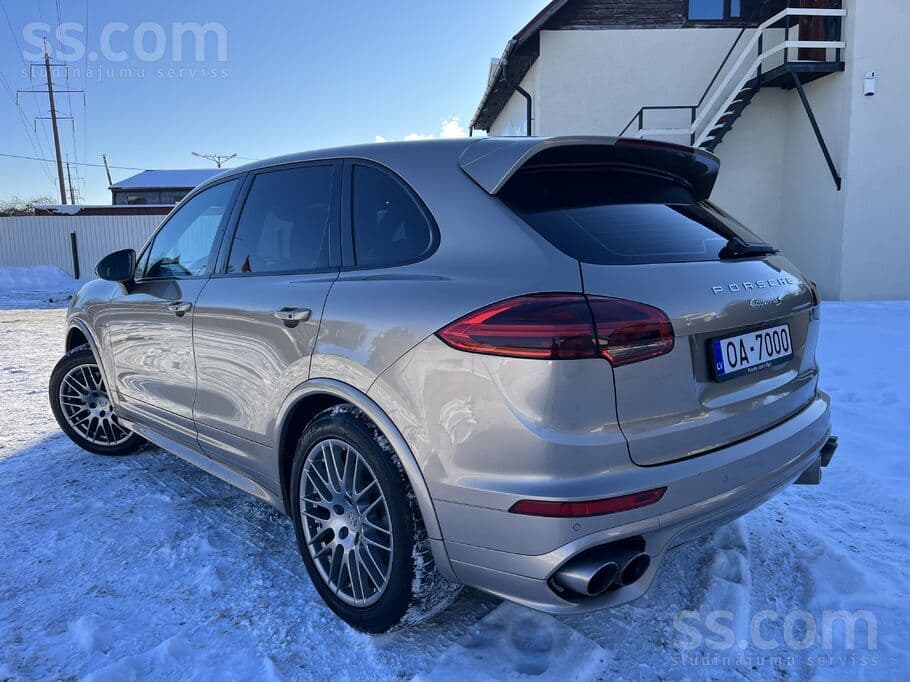 2016 Porsche Cayenne 5