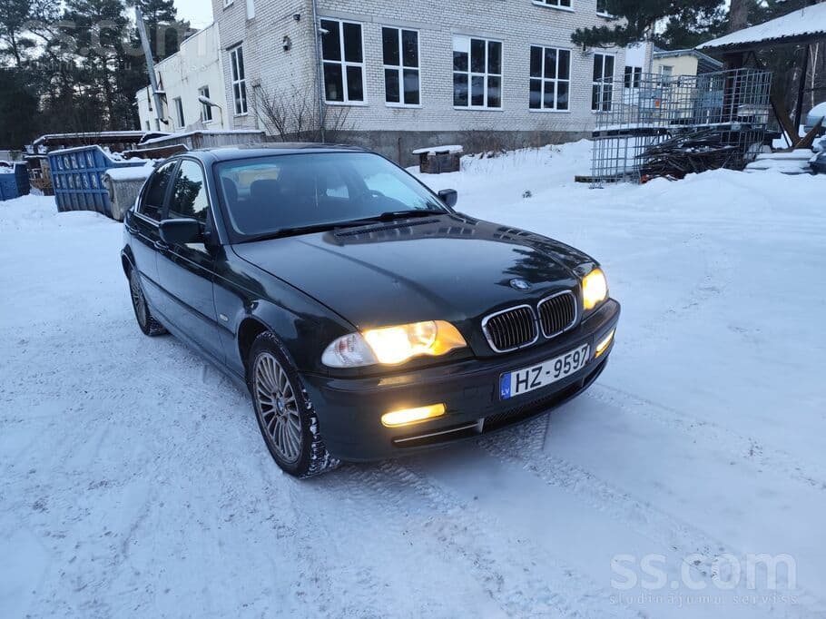 2000 BMW 330
