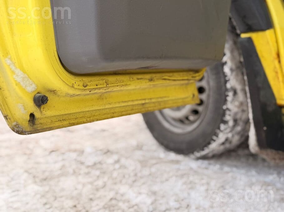 2011 Mercedes-Benz Sprinter 5