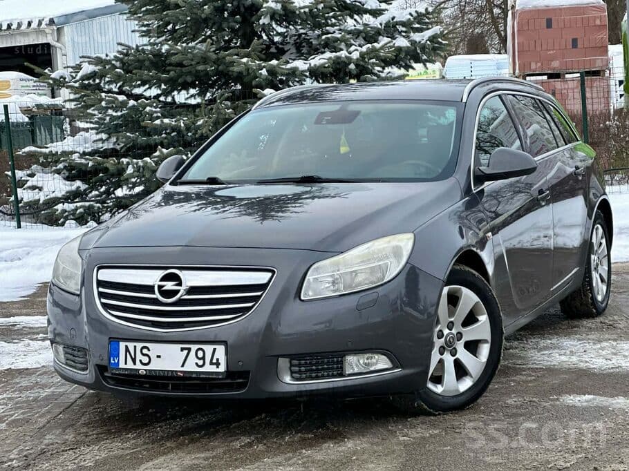 2011 Opel Insignia