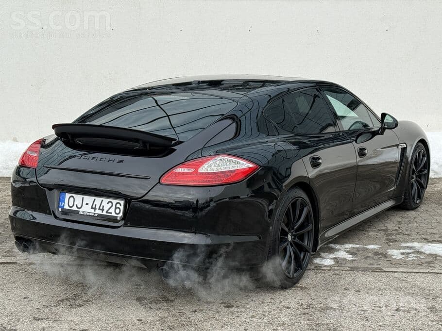 2010 Porsche Panamera 3