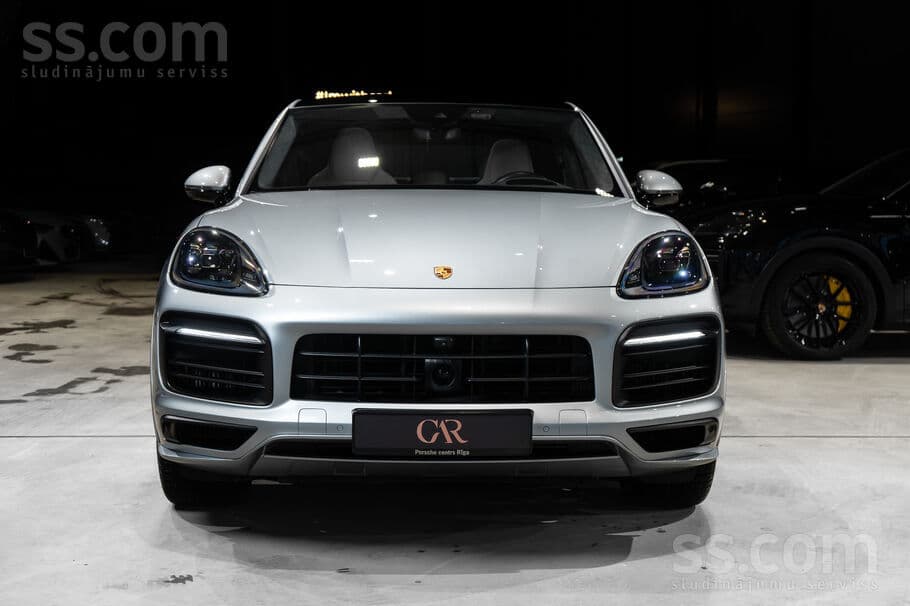 2022 Porsche Cayenne 2
