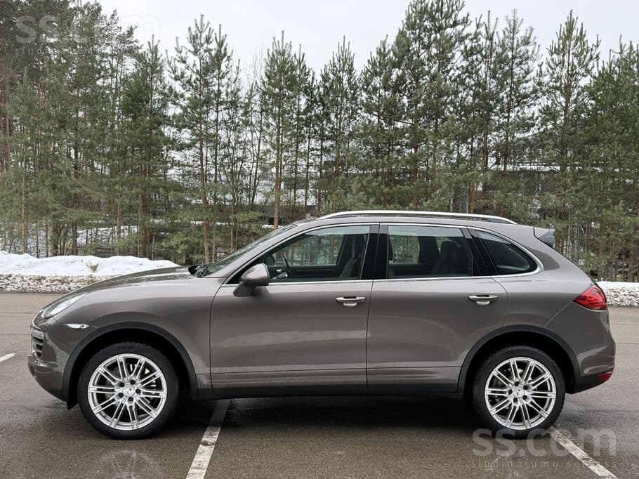 2011 Porsche Cayenne 4