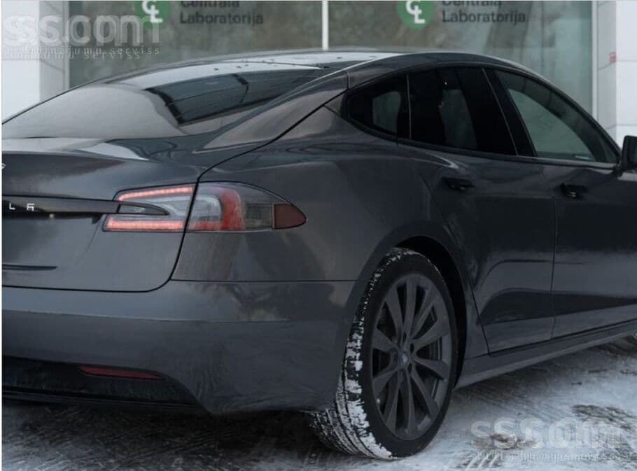 2019 Tesla Model S 3