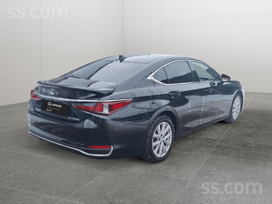 2023 Lexus ES 2