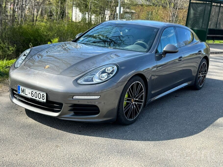 2014 Porsche Panamera