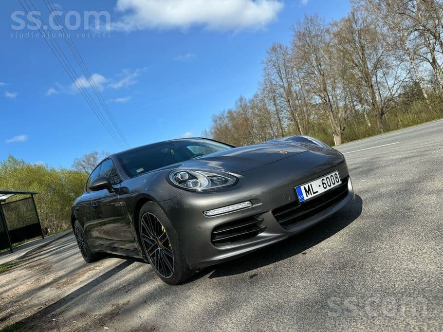 2014 Porsche Panamera 5