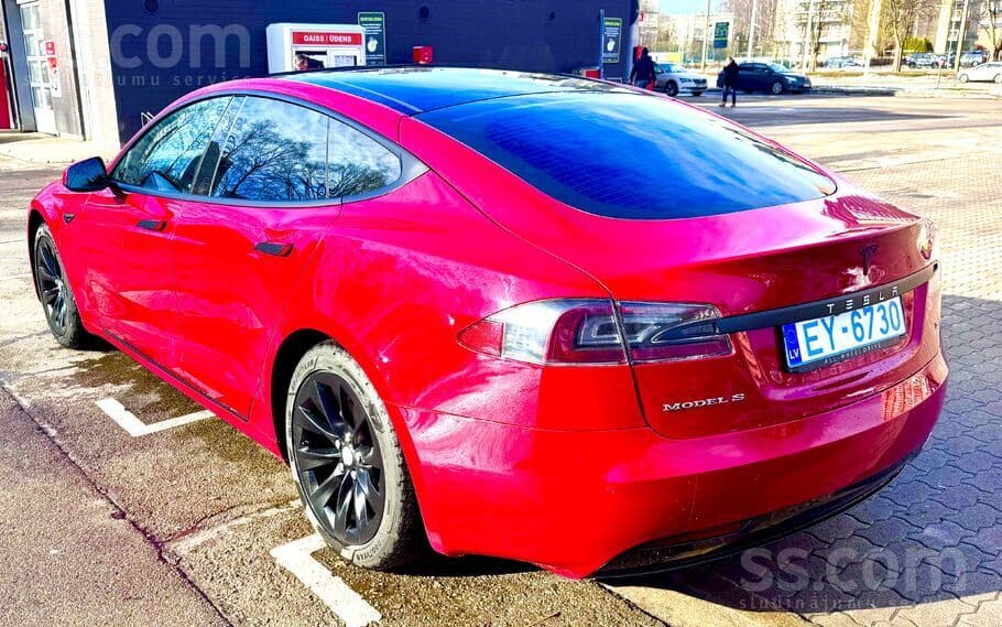 2018 Tesla Model S 3