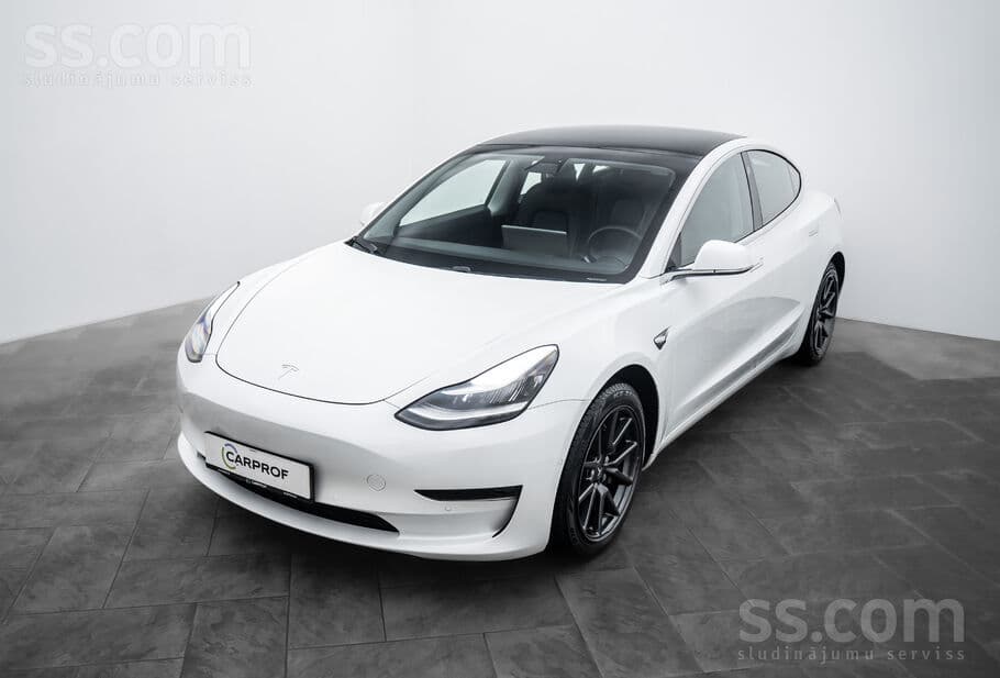 2020 Tesla Model 3
