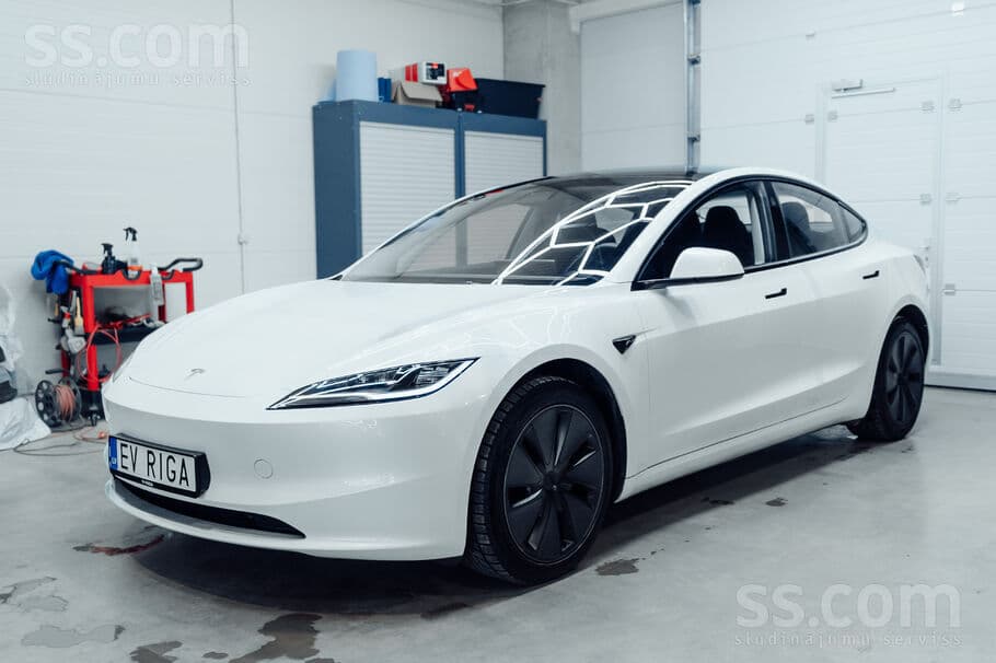 2024 Tesla Model 3 3
